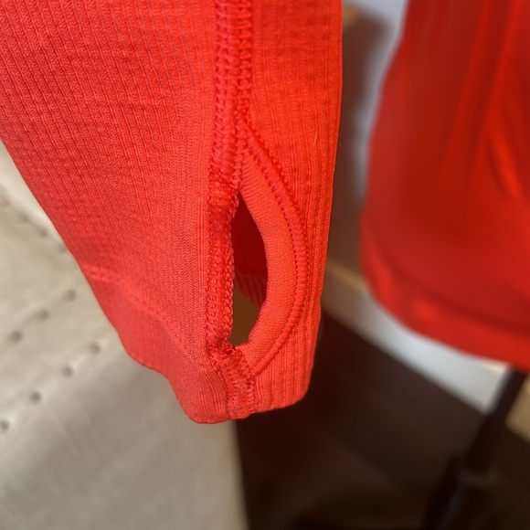 ATHLETA 1/2 Zip Long Sleeve Activewear Stretch Tracker Top Size Medium - Picture 6 of 7